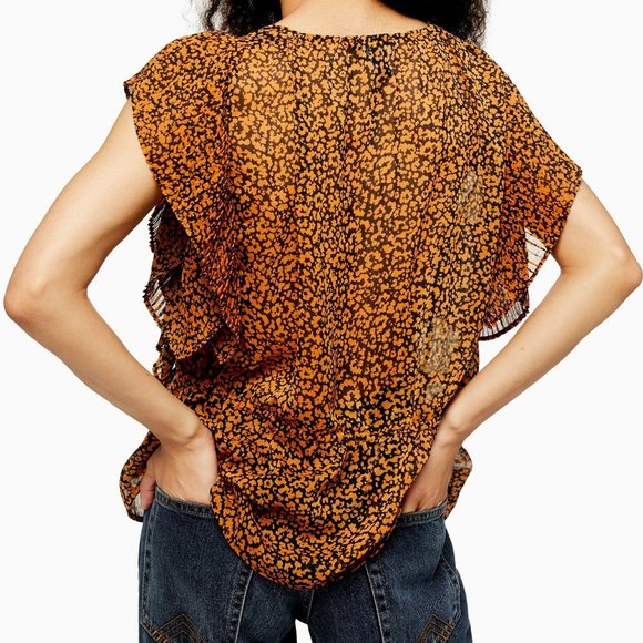 SOLD - LEOPARD PRINT COLD SHOULDER BLOUSE - Picture 3 of 13